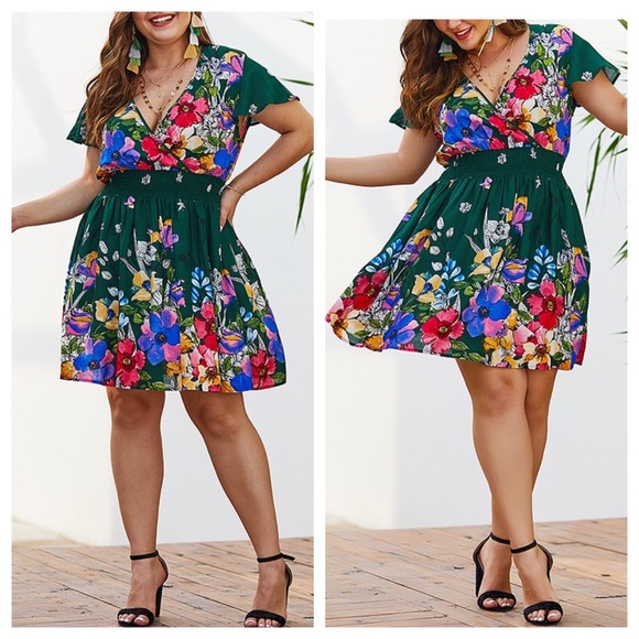 HailJax Dresses & Skirts - ➕Green Floral